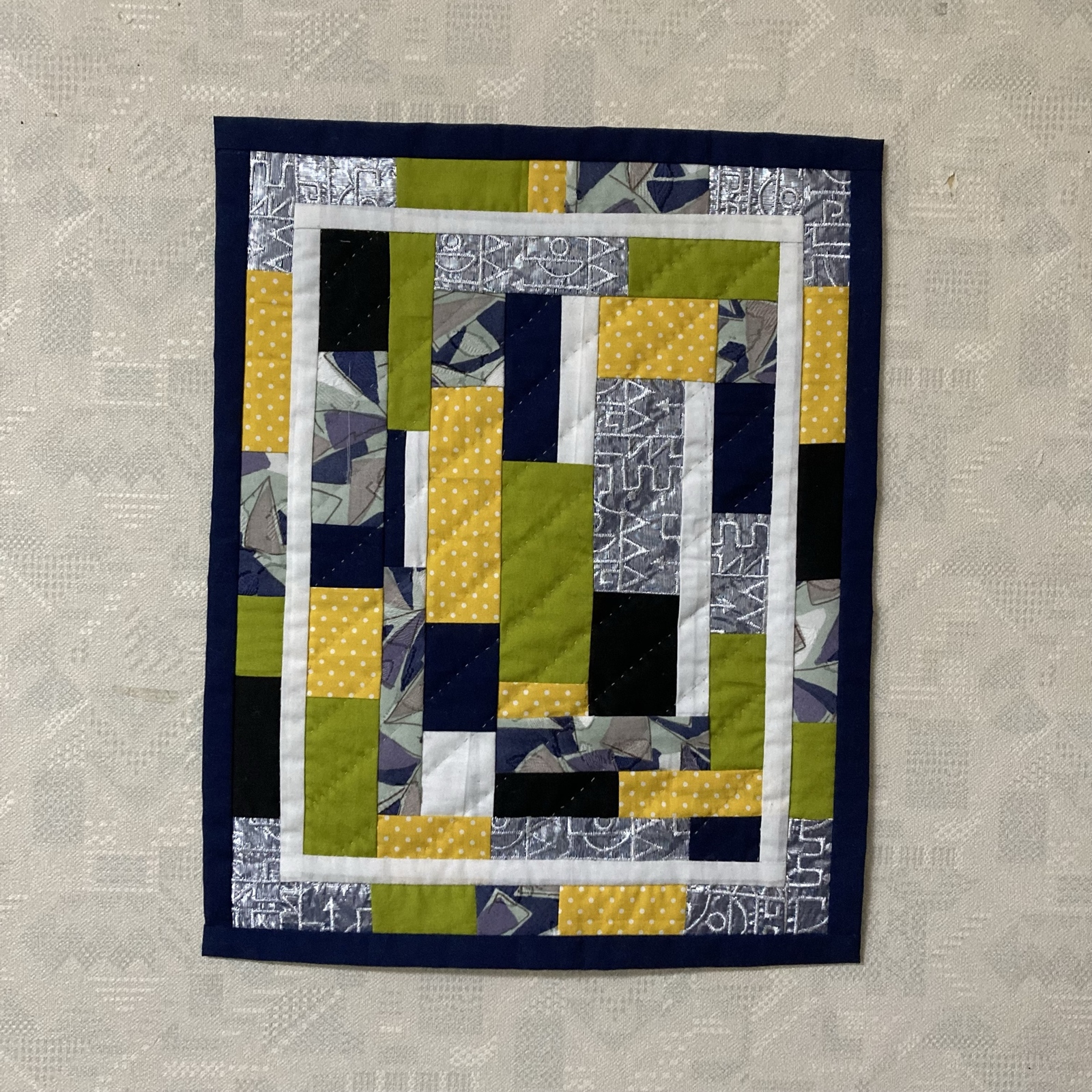 パッチワークタペストリー お正月ハンドメイド キルト