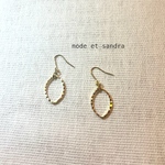 煌めきリーフのシンプルピアス MIDIUM