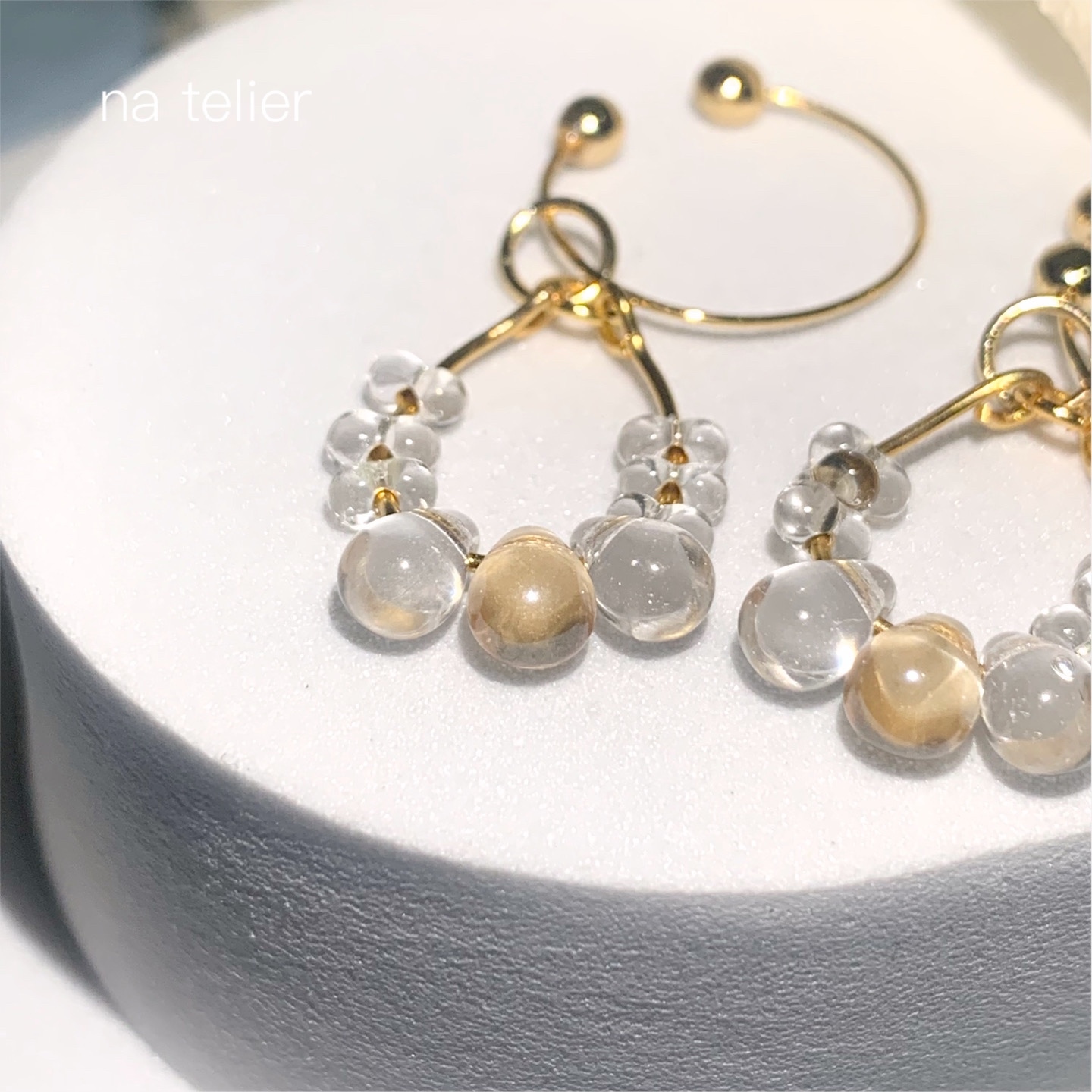 小さなひとつぶ天然石―アバロンシェル―ピアス イヤリング 金属