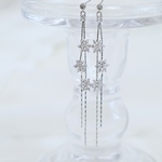 【ピアス/ジルコニアミニフラワー（シルバー）】 華奢　揺れる　花　ギフト 金属アレルギー対応　ジルコニア　秋　コスモス　紅葉