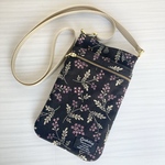 14cmファスナーの3ポケットスマホポシェット（かすみ草柄  ブラック）