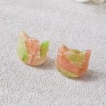 黄緑×ピンク 猫ピアス/イヤリング
