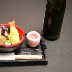 おちょこ（桜色）　１点　ミニチュア