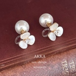 Flower&bijou foop earrings フラワーとビジューの2連フープイヤリング　　痛くない樹脂イヤリング樹脂ピアスフープピアス金属アレルギー