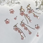 【春の新作】桜とパールチャーム耳飾り　ピアスorイヤリング