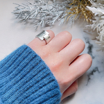 【地球 】純錫 くるんとリング フリーサイズ 3号〜7号 錫（すず） シルバー メタリック 指輪 槌目模様 手打ち模様 シンプル モード カジュアル メンズ ウィメンズ プレゼント 縁起物 お守り 