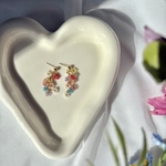 天然石ビーズのお花ピアス　天然石　ビーズ　お花　お花ピアス　カラフル　春　春コーデ　春ピアス　初夏　お出掛け　可愛い　大人可愛い　サージカルステンレス　アレルギー対応 天然石ピアス　フラワーピアス　