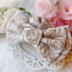 数量限定❤︎ローズインド刺繍リボン　華やかなカチューシャ　ホワイト×ゴールド　薔薇柄