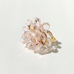 チェコビーズ　ビーズ　ガラスビーズ　フラワー　花　指輪　リング　透明感　クリア　ピンク　桃色　桜　さくら　あじさい　紫陽花　大人　かわいい　大ぶり　母の日　カラードレス　着物　浴衣