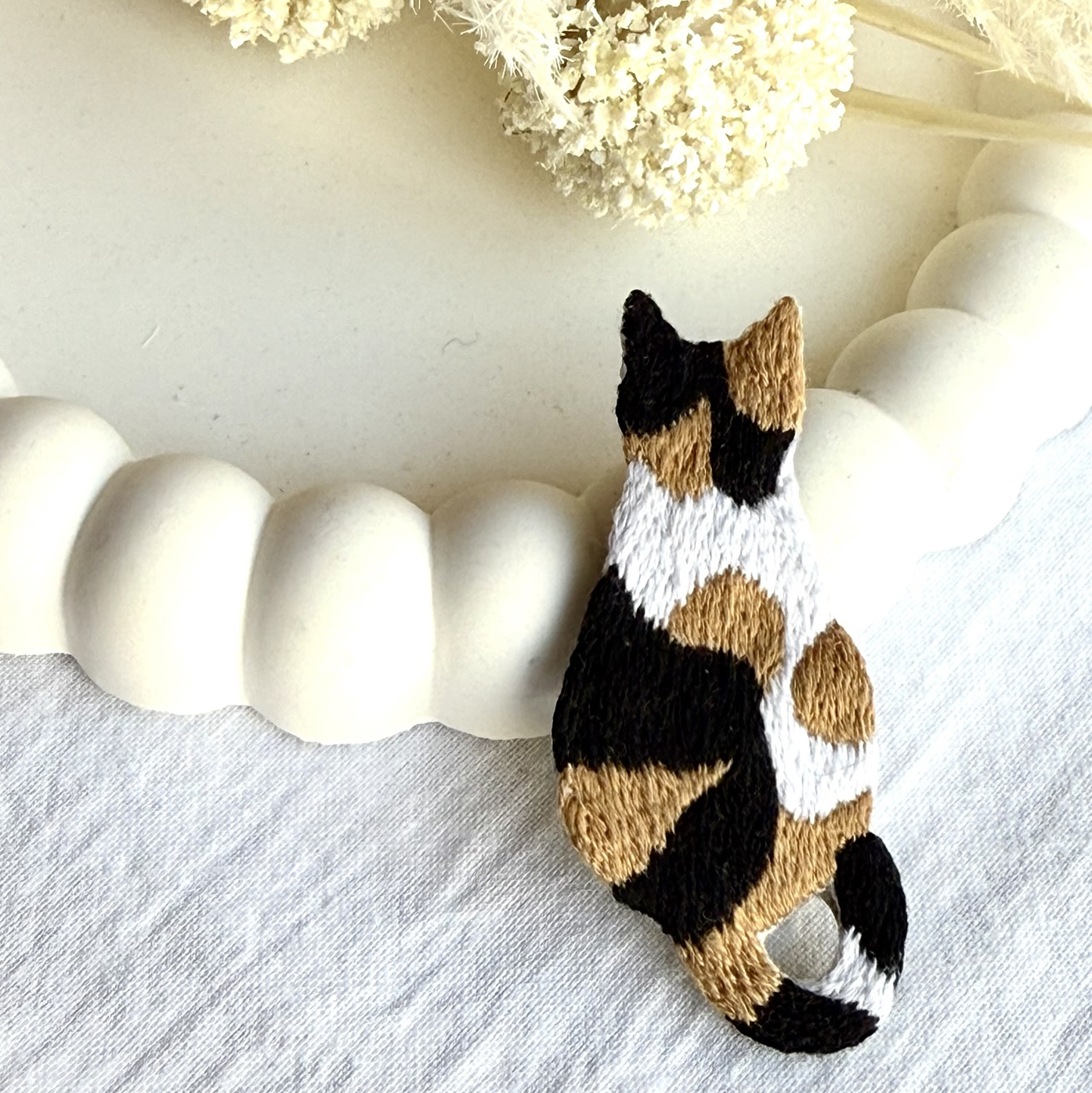 ウチの子⭐︎刺繍ブローチ】ネコちゃん(Tamazon) - naNao_jumble