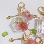 桜餅×琥珀糖　ハンドメイド　レジン　シャカシャカキーホルダー　シェイカー　多角形　桜たい焼き　くまちゃん