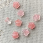 いちごミルクの花　チェコビーズ　10mm 8個