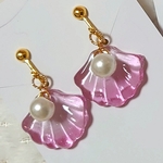 うるつや 貝殻のピアス/イヤリング ピンク