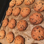 米粉で作ったチョコチップオートミールクッキー