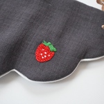 いちご 刺繍スタイ