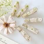 green＆whiteのお花ミニヘアクリップ