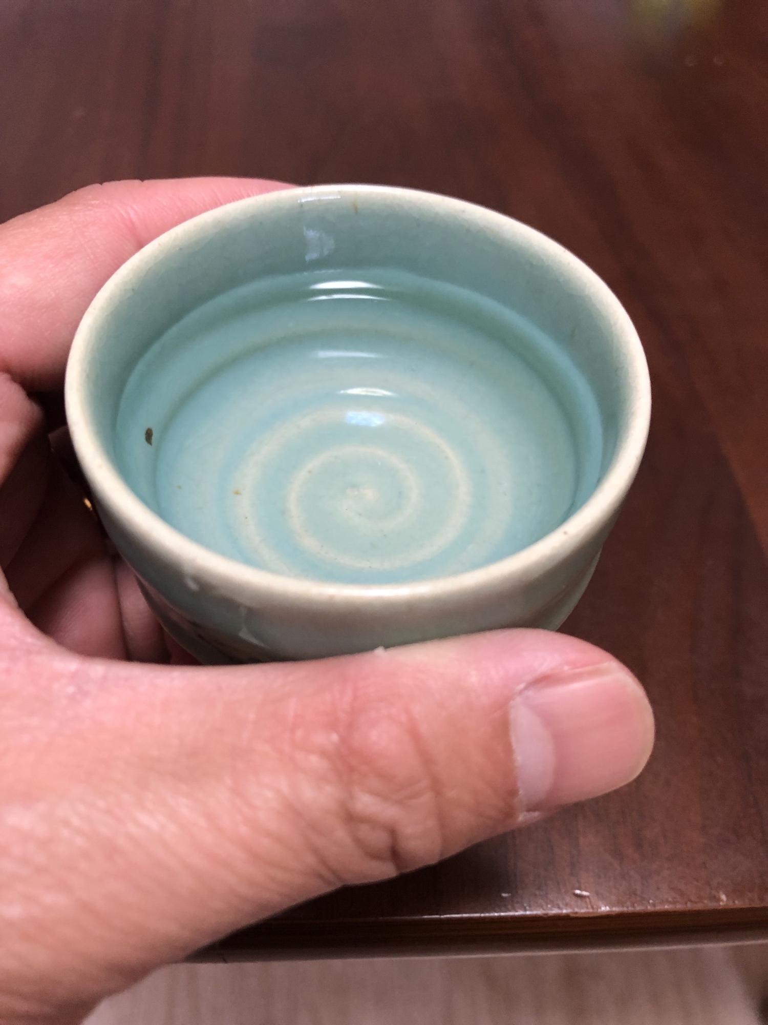 【尾崎玲子作】ハンドメイド 陶器製 金箔装飾リンゴの置物 現代アート 伝統工芸 尾崎玲子作】ハンドメイド 陶器製 金箔装飾リンゴの置物 現代