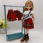 リカちゃんサイズのフレアスカート1枚