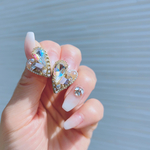 ハートのピアス/イヤリング　ゴールド　金属アレルギー対応　デコ　ビジュー