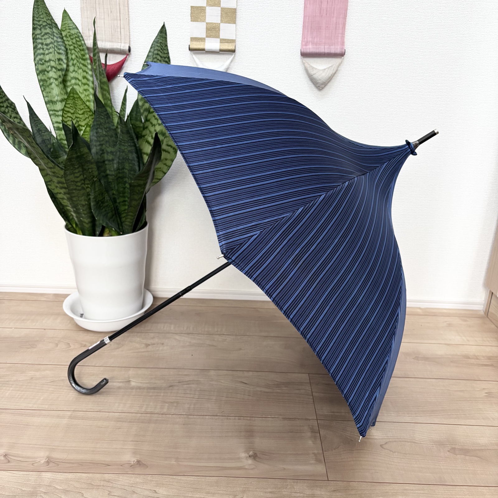 送料無料　雨ゴートから作った晴雨兼用パゴダ日傘　春待月