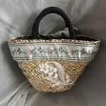 “バケツ型かごバッグ” 内袋付き、スズランモチーフ、フランス製リボンをデコ、おでかけかごバッグ　ギフトにも