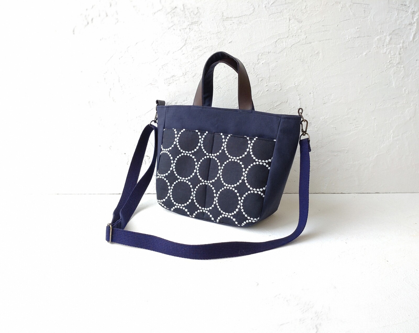 ミナペルホネンタンバリン[navy]とキャンバス 2wayトートバッグ