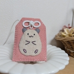 45 ハムスターお守り（キンクマ、くすみピンク）