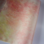 羽二重6 匁　桃✕黄緑✕ベージュ　ムラ染め　２５㎝×46cm　つまみ細工　正絹