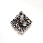 Antique Silver Beads Reunion　ビンテージボタンつき   ビーズ刺繍ブローチ　スクエア