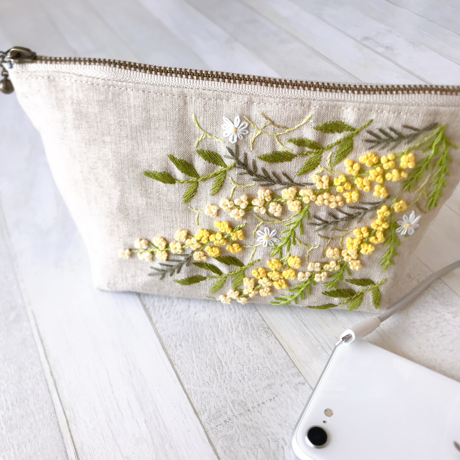 受注製作＞ハンドメイド＊トートバッグ＊手刺繍+リネン+シルバー
