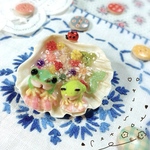 母の日にも❤️ྀིカエルの貝殻花手水🐸🪷【仲良しこよし(  ु•⌄• )•⌄• ू )ｹﾛｹﾛ】ぺたなれ‎🤍両生類  ニホンアマガエル  シュレーゲルアオガエル