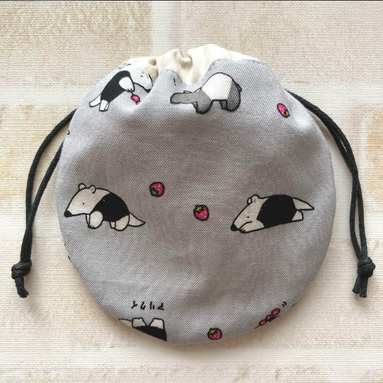 【レオン】マンナイン mannine動物柄巾着袋4点セット　ハンドメイド マンナイン エコバッグ / 刺繍ミニエコバッグ（ショルダー付き