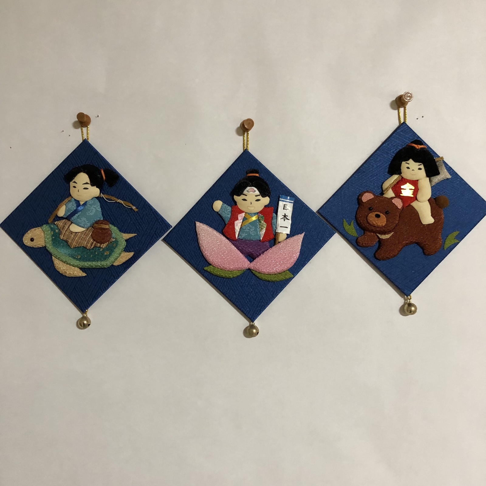 押し絵 タペストリー 壁飾り 三太郎 桃太郎 金太郎 浦島太郎 