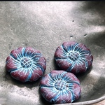 【1コずつ販売】JIRI＊IVANA#czech beads#チェコビーズ　flower22㍉madder red bordeaux/blue