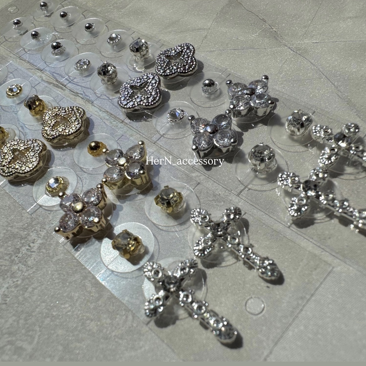 耳つぼアクセサリー ゴールド /シルバー imgrc0080605735.jpg