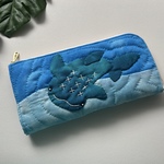 Ｌ字ファスナー長財布 ジンベイザメさんの夏の海　ハワイアンキルト