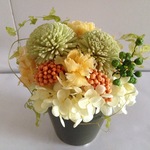 マムを使ったアレンジメント仏花　Hyacinthe(イアサント）グリーン母の日プレゼント　プリザーブドフラワー　花