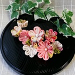 つまみ細工　ピンクと古典柄　和の髪飾り