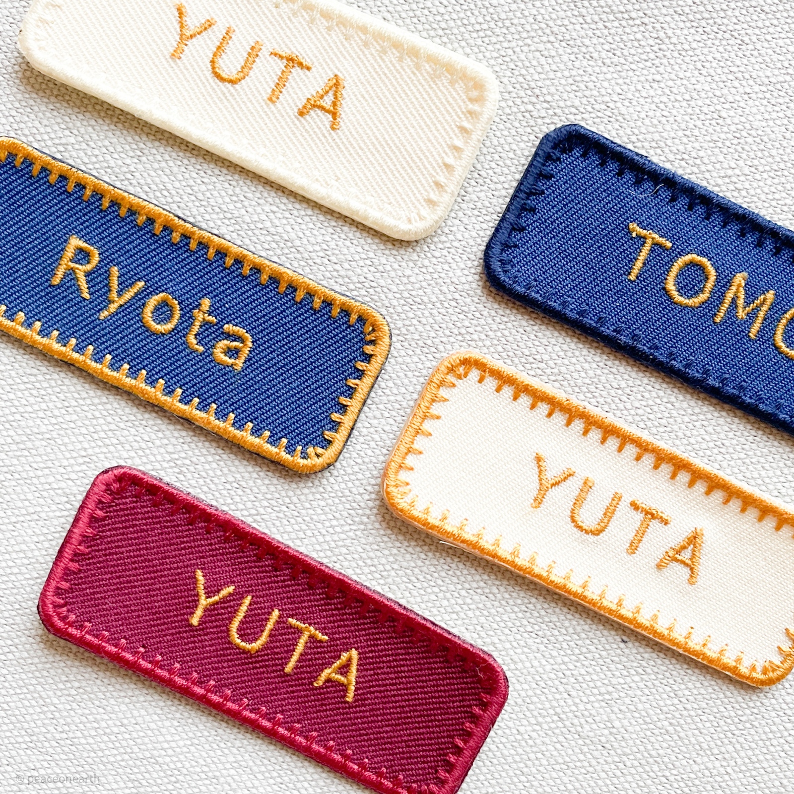 Mサイズ 角丸長方形】おしゃれでシンプルな刺繍お名前ワッペン