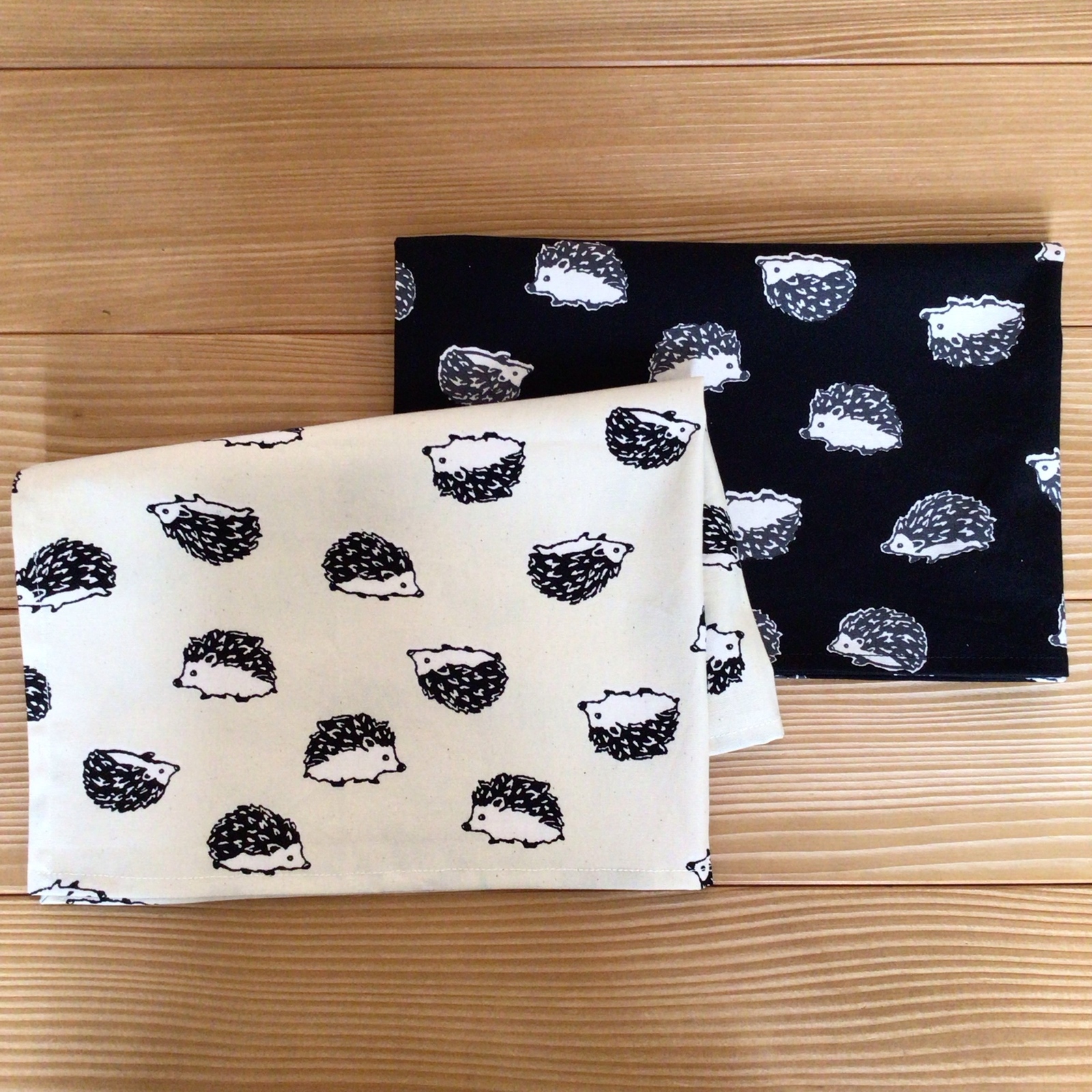 ハリネズミ ☆モノトーン 給食セット ランチョンマット お弁当袋 ハンドメイド ハリネズミ ☆モノトーン 給食セット ランチョンマット お弁当袋