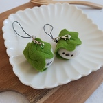 シマエナガ柏餅　ストラップ　羊毛フェルト