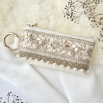 【受注制作】インド刺繍リボン　合皮　フェイクレザー　マチ付きカラビナポーチ