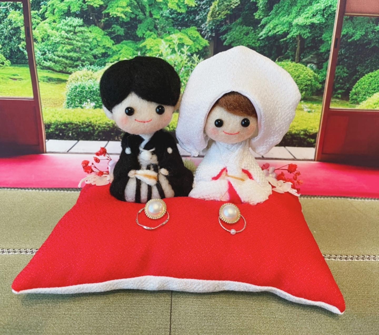 写真からのオーダー和装ウェディングドールが乗ったリングピロー　結婚式　ウェルカムスペース　結婚祝い　ウェルカムドール　ウェディング