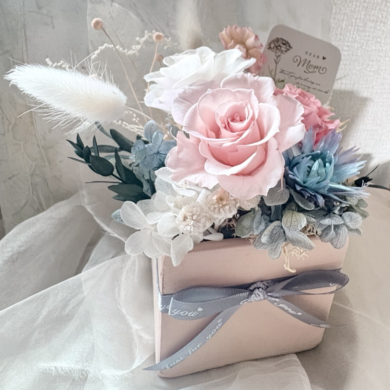 母の日　ギフト　誕生日　結婚　プリザーブドフラワー　アレンジ　カーネーション