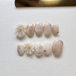 No.405 淡色ネイル、お花ネイル