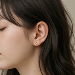 幸せの四つ葉のクローバー ハッピー ボディピアス 16G ゴールド 軟骨ピアス 片耳