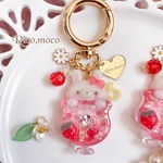 うさぎちゃん🐰 赤いしゅわしゅわ いちごソーダ🍓🥤🫧 レジンキーホルダー オイルシェイカー ハンドメイド 1点