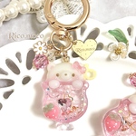 くまちゃん🧸 ピンクのしゅわしゅわ いちごソーダ🍓🥤🫧 レジンキーホルダー オイルシェイカー ハンドメイド 1点