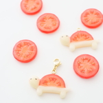 トマトスライスかめちゃん　チャーム