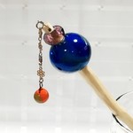 深い藍を楽しむ！とんぼ玉木製かんざし